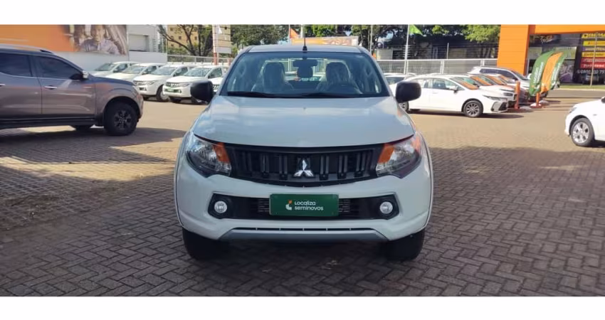 Mitsubishi L200 triton 2023 2.4 16v turbo diesel gl cd 4x4 manual