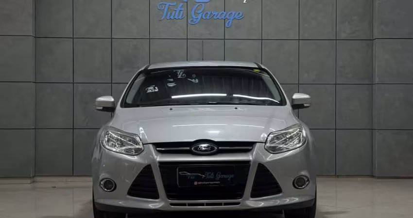 Ford Focus Sedan I/  SE 1.6 H - Prata - 2014/2015