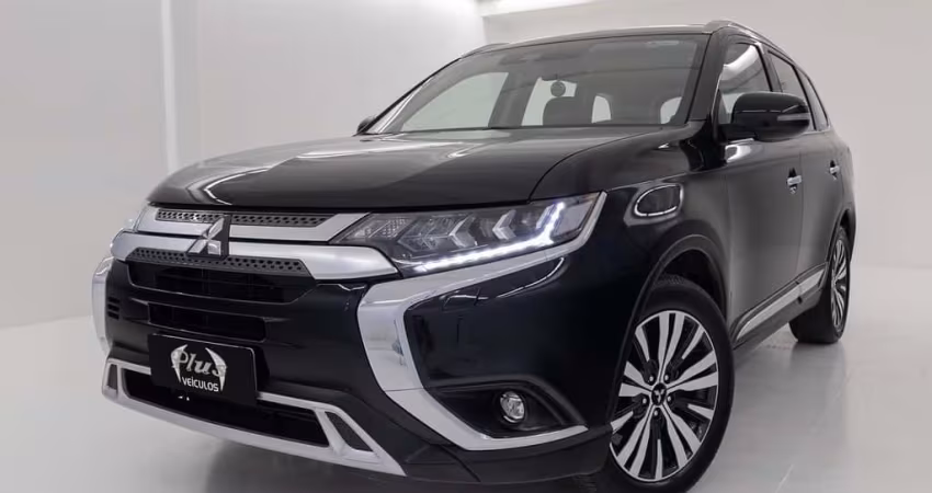 Mitsubishi Outlander 2.2 HPE-S 7LUG DIESEL 4X4  - Preta - 2021/2022