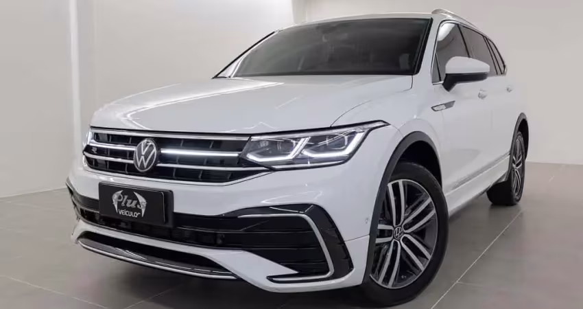 Volkswagen Tiguan ALLSPACE 2.0 300 TSI R-LINE - Branca - 2023/2024