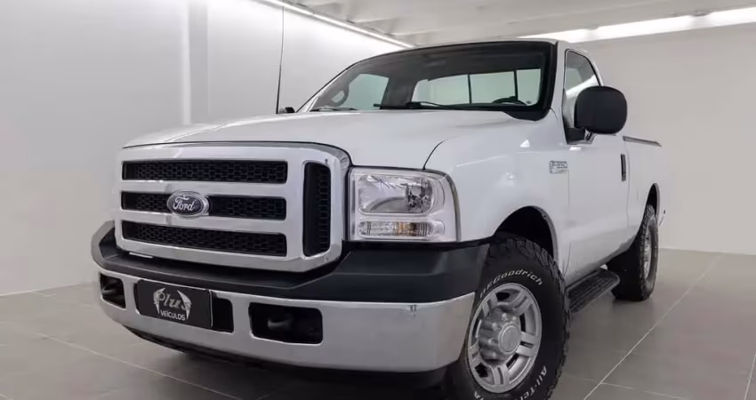 Ford F-250 XLT 3.9 4X2 DIESEL TB - Branca - 2011/2011