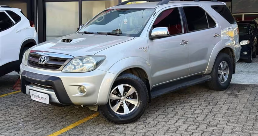TOYOTA HILUX SW4 3.0 SRV 4X4 16V TURBO INTERCOOLER DIESEL 4P AUTOMÁTICO