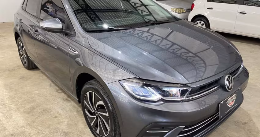 VOLKSWAGEN POLO 1.0 TSI HIGHLINE AT 2024