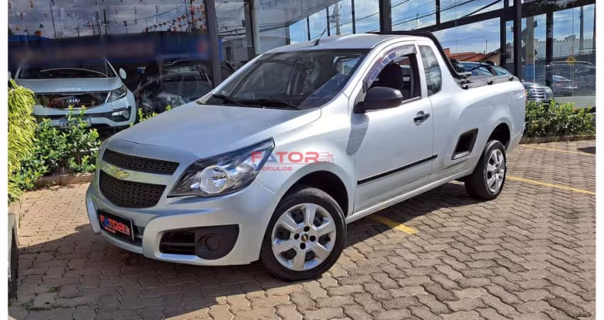 Chevrolet Montana LS 1.4 ECONOFLEX 8V 2p  - Prata - 2012/2013
