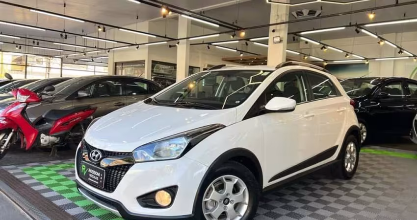 HYUNDAI HYUNDAHB20X 1.6A STYLE 2015