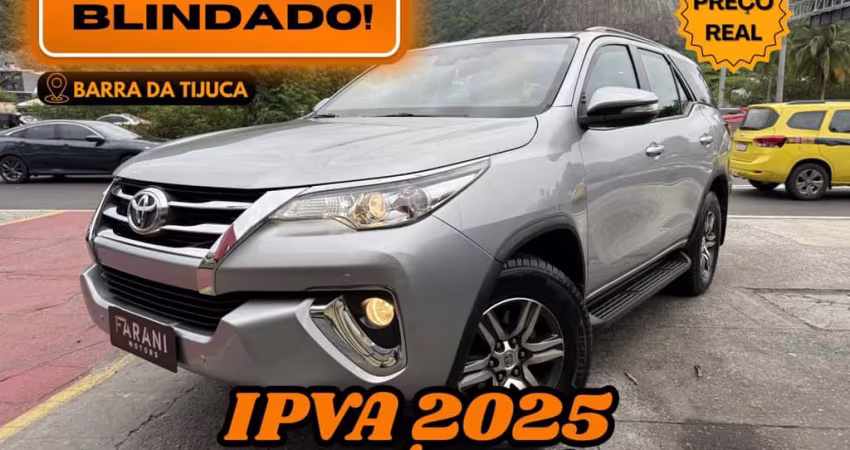 Toyota Hilux sw4 2017 2.7 sr 7 lugares 4x2 16v flex 4p automático