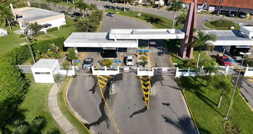 Casa em condomínio fechado com 2 quartos à venda na Avenida Paulo Roberto Vidal, Bela Vista, Palhoça