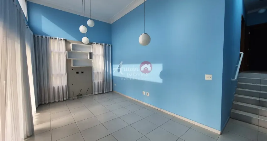 Casa para locação no condomínio aruã com 3 dorms, hidro, closet, espaço gourmet completo com piscina e churrasqueira