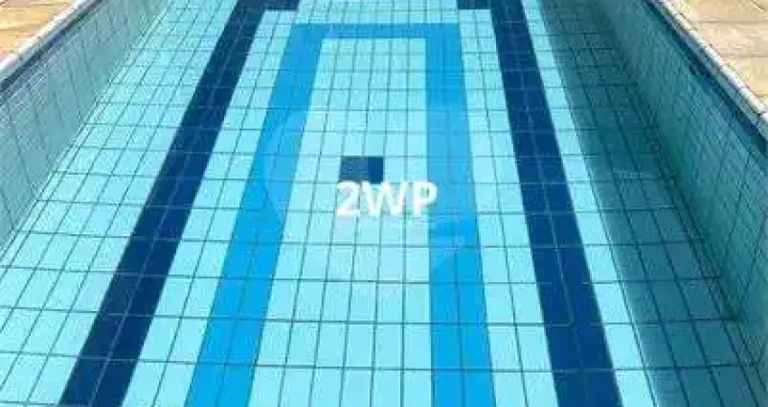 Maravilhoso sobrado reformado com piscina e salão de jogos – 1 quadra da praia!