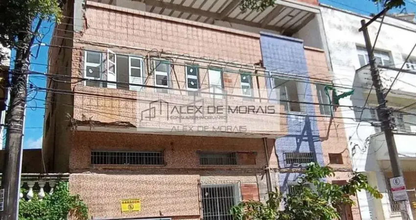 Casa TRIPLEX ,  toda reformada, como nova, moderna, construído com os melhores materiais de acabame