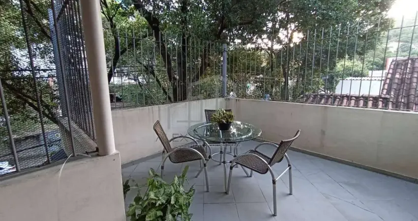 Maravilhosa casa a venda em Jucutuquara, casa contendo 6 dormitórios sendo uma suíte e um closet, c