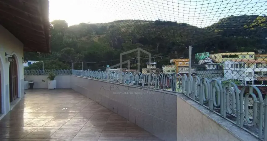 Excelente cobertura com 5 quartos e uma varanda que circunda o apartamento com uma area gourmet e u