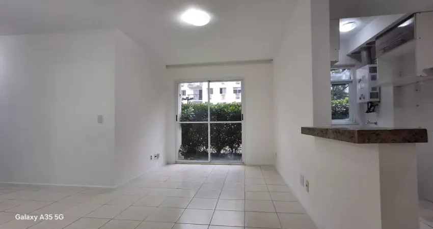 Apartamento garden 2 quartos sendo 1 suíte na estrada do camorim