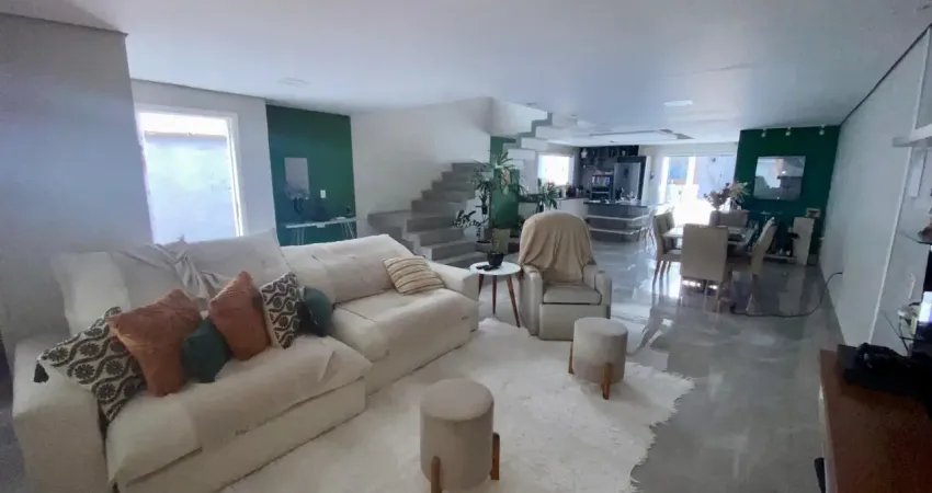 Linda casa duplex em condomínio 3 quartos para alugar na taquara