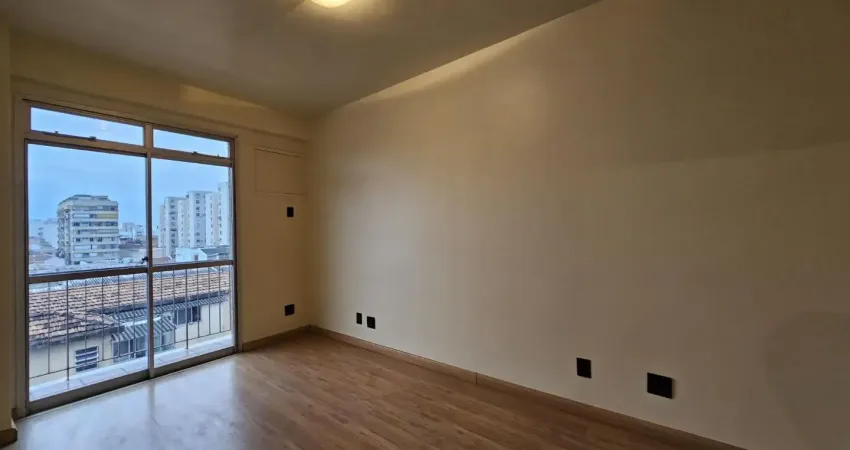Lindo apartamento 3 quartos + dependência,pronto para morar em Vila Isabel