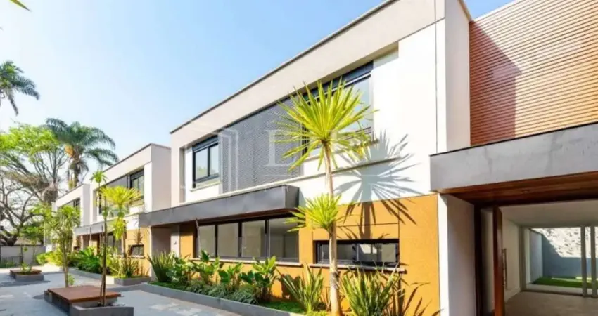 Casa em condomínio fechado com 4 quartos à venda na Rua Comendador Elias Zarzur, --, Alto da Boa Vista, São Paulo