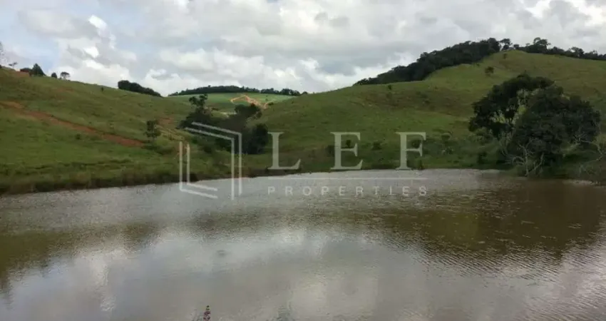Chácara / sítio à venda na R Sibipirunas, --, Centro, Socorro