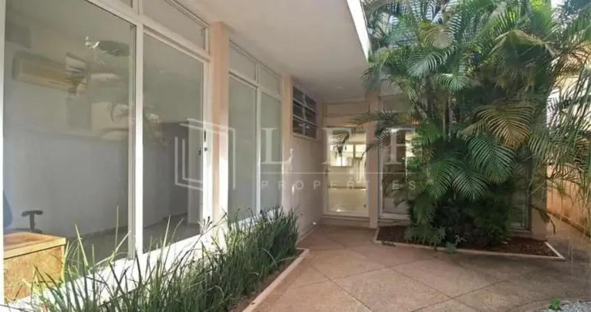 Casa com 3 quartos à venda na Rua Bauru, --, Pacaembu, São Paulo