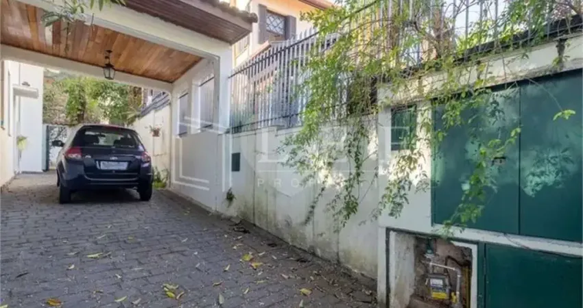 Casa com 4 quartos à venda na Rua Itapemirim, --, Pacaembu, São Paulo