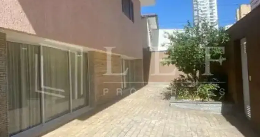 Casa com 3 quartos à venda na Rua Albina Barbosa, --, Aclimação, São Paulo