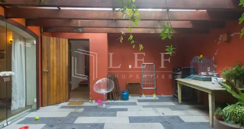 Casa com 3 quartos à venda na Rua Lourenço Castanho, --, Vila Nova Conceição, São Paulo