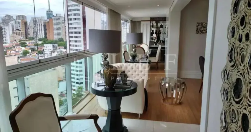 Apartamento com 4 quartos para alugar na Rua Maracaí, --, Aclimação, São Paulo