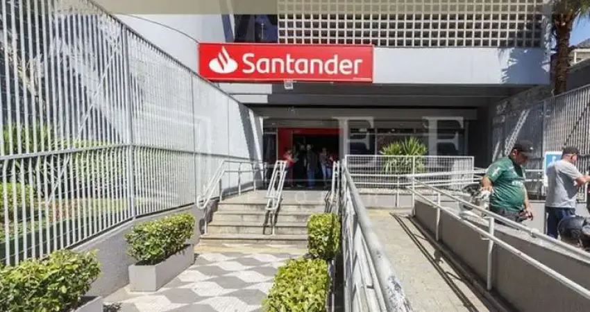 Prédio à venda na Avenida Mateo Bei, --, São Mateus, São Paulo