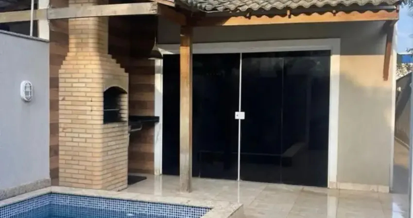 Casa em condomínio fechado com 2 quartos para alugar em Vargem Grande, Rio de Janeiro