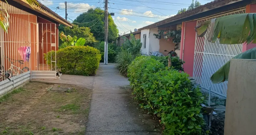 Casa 2 quartos, sendo 1 suíte, armários na cozinha e churrasqueira próximo a ufal