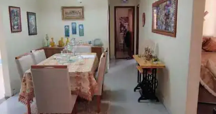 Casa com 3 quartos à venda no São Luís, Divinópolis