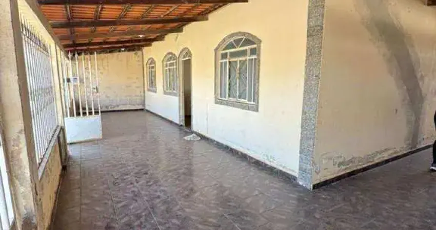 Casa com 3 quartos à venda no Chanadour, Divinópolis 