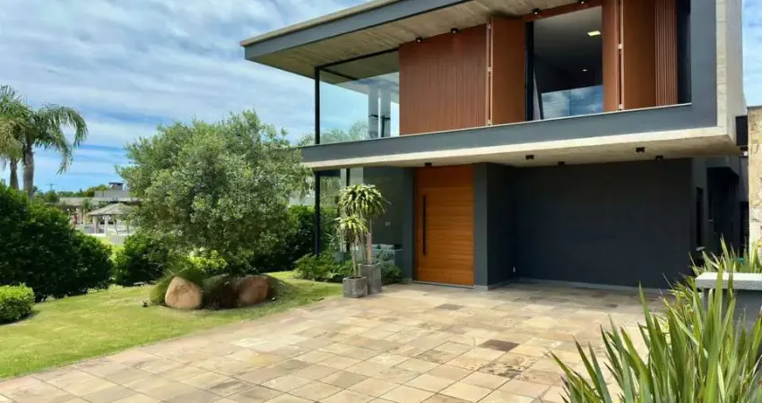 Casa em condomínio fechado com 4 quartos à venda na Rua Rio Divisa, 750, Centro, Xangri-Lá