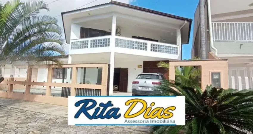 Casa com 3 quartos para alugar no Balneário Leblon, Pontal do Paraná 