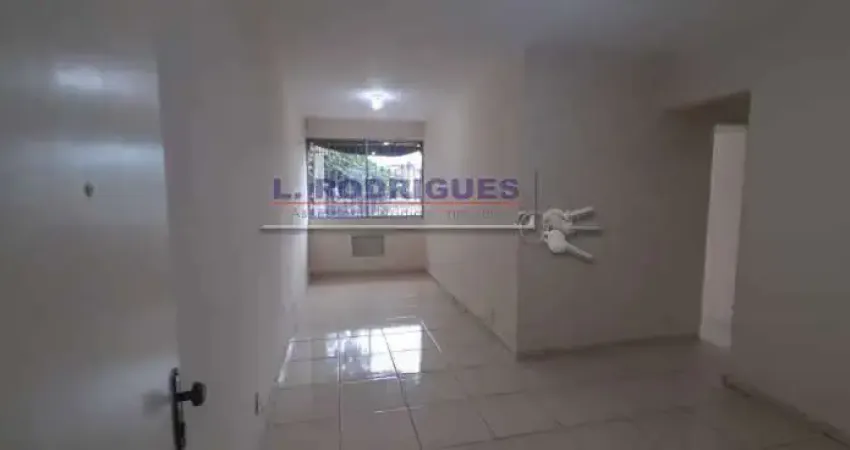 Apartamento com 2 quartos para alugar na Rua Leopoldina, Piedade, Rio de Janeiro