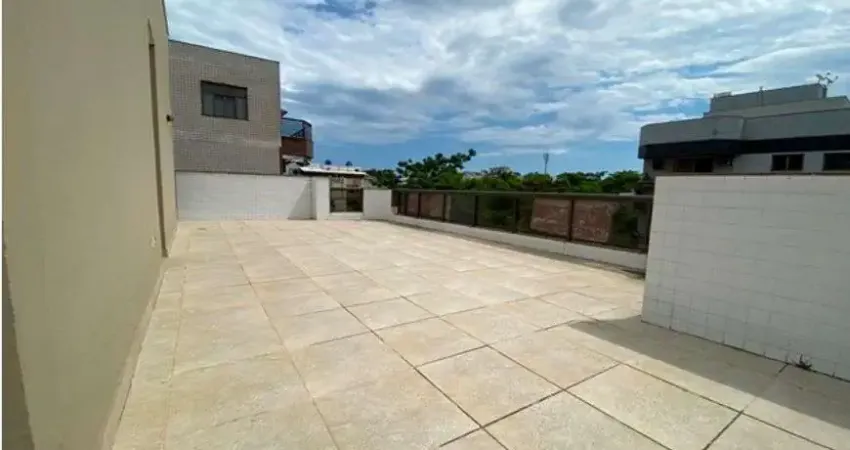 Cobertura 5 minutos da praia posto 10 - vista totalmente livre para praça