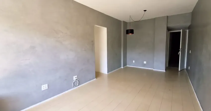 Junto a estr. pau ferro - apartamento vazio - 87 m2. - prédio único