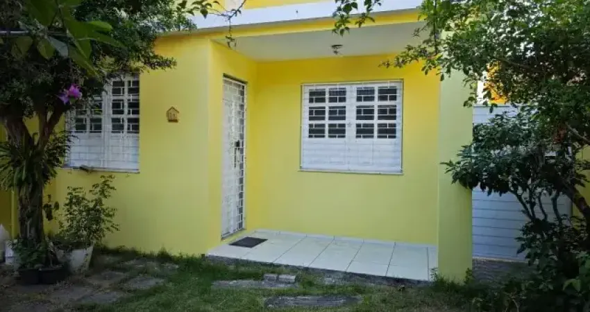 Casa comercial em ótima localização no rio vermelho com estacionamento.