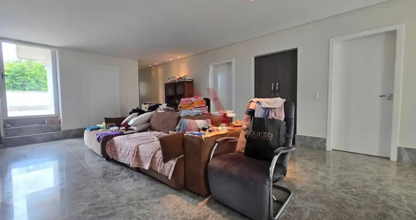 Portal do Sol II - Portal do Sol II Sobrado com 5 suítes todo no granito montado em armários disponível para venda