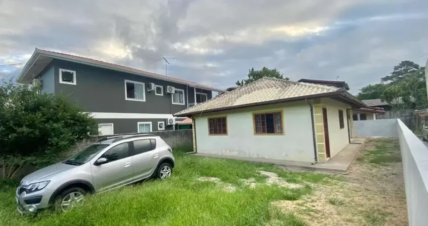 Casa com 3 quartos à venda na Rua das Goiabas, 2009, Vargem Grande, Florianópolis