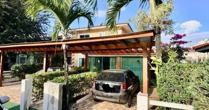 Casa em condomínio fechado com 3 quartos à venda na Rua Ministro Antônio Carlos Magalhães, 001, Buraquinho, Lauro de Freitas