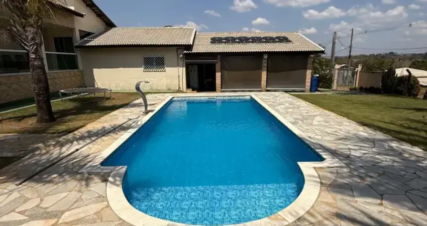 Seu refúgio privativo:  chácara em condomínio fechado para aluguel de temporada