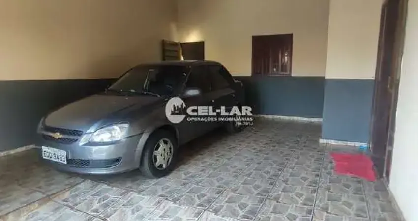 13 cômodo(s), 3 quartos(s), sendo 1 suítes(s), 2 banheiros(s), 2 vaga(s) de garagem, 200 m2 de área total, 217 m2 de área útil