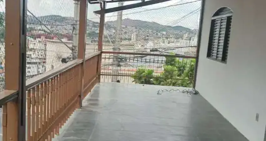 Casa com 3 quartos para alugar na Rafael Zacarias, 385, Democrata, Juiz de Fora