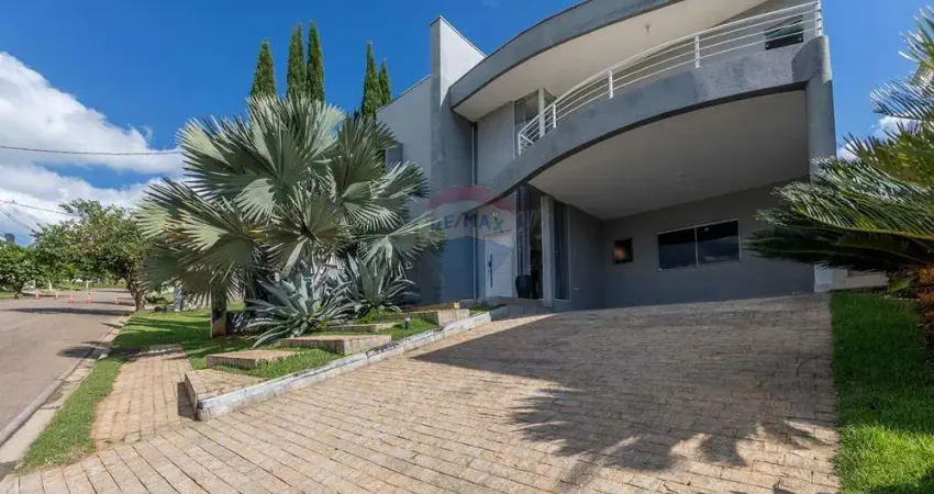 Luxo e Conforto: Casa 4 dormitórios no Condomínio Sete Lagos, Itatiba/SP