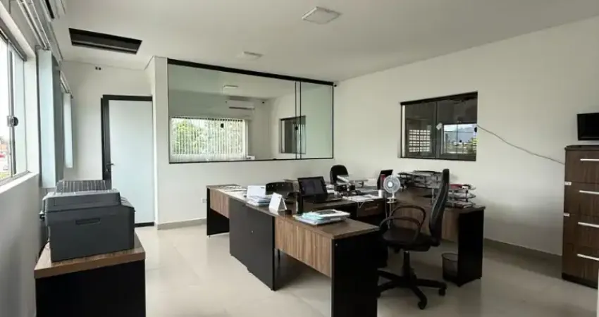 Barracão para locação / sala comercial com móveis planejados