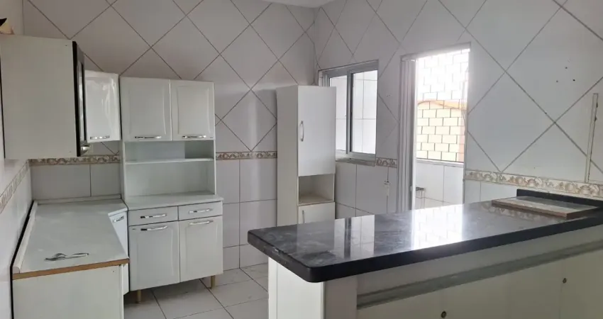 Apartamento na av luciano carneiro prox a padaria costa mendes