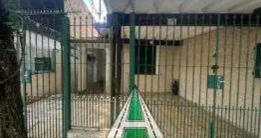 Casa para fins residenciais ou comerciais, no Bairro Santa Terezinha, S. Bernardo do Campo