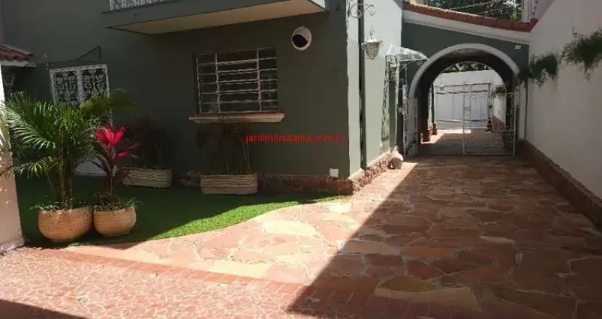 Casa com 4 quartos para alugar no Jardim Luzitânia, São Paulo