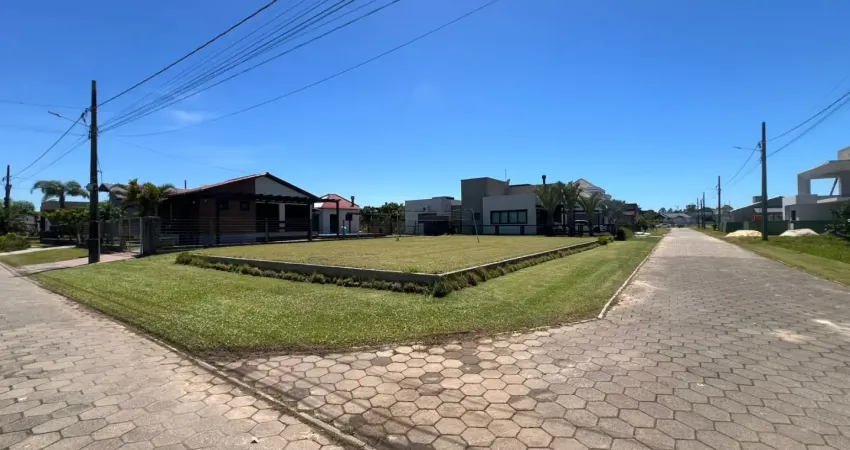 Este é o melhor lote de esquina a venda no condominio vila suíça