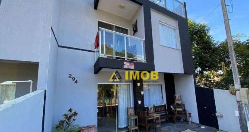 Casa com 3 quartos à venda na Avenida Brasília, 81, Coroados, Guaratuba